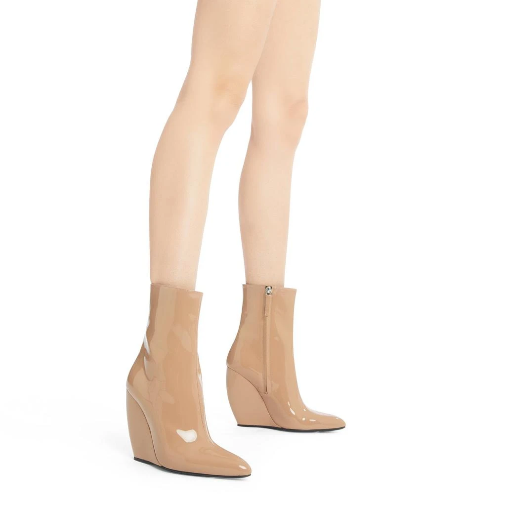 Giuseppe Zanotti Tylde 2