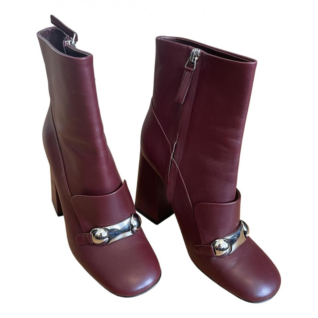 Burberry Burberry Leather buckled boots