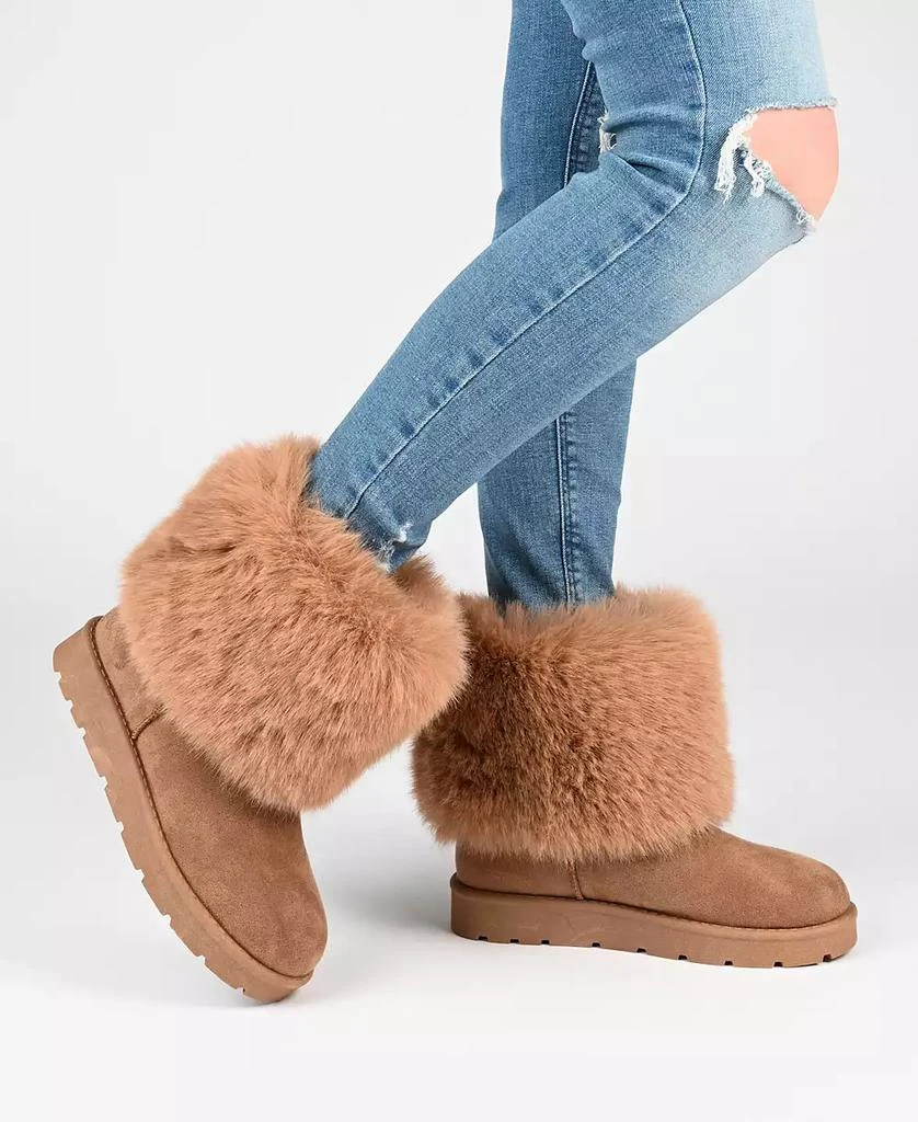 Journee Collection Women's Shanay Lug Sole Faux Fur Cold Weather Boots 6