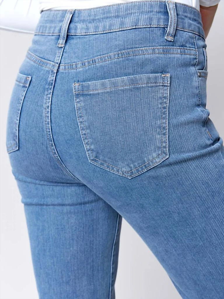 CHARLIE B Straight Leg Jeans In Denim 4