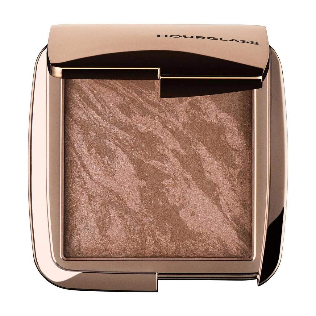 HOURGLASS Ambient Lighting Bronzer 1