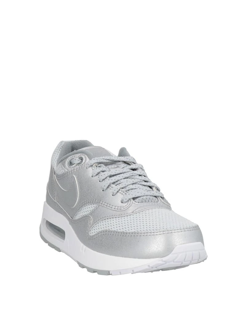 NIKE Sneakers 2