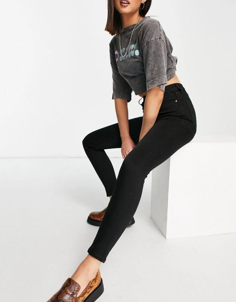 Topshop Topshop Jamie jeans in pure black  1