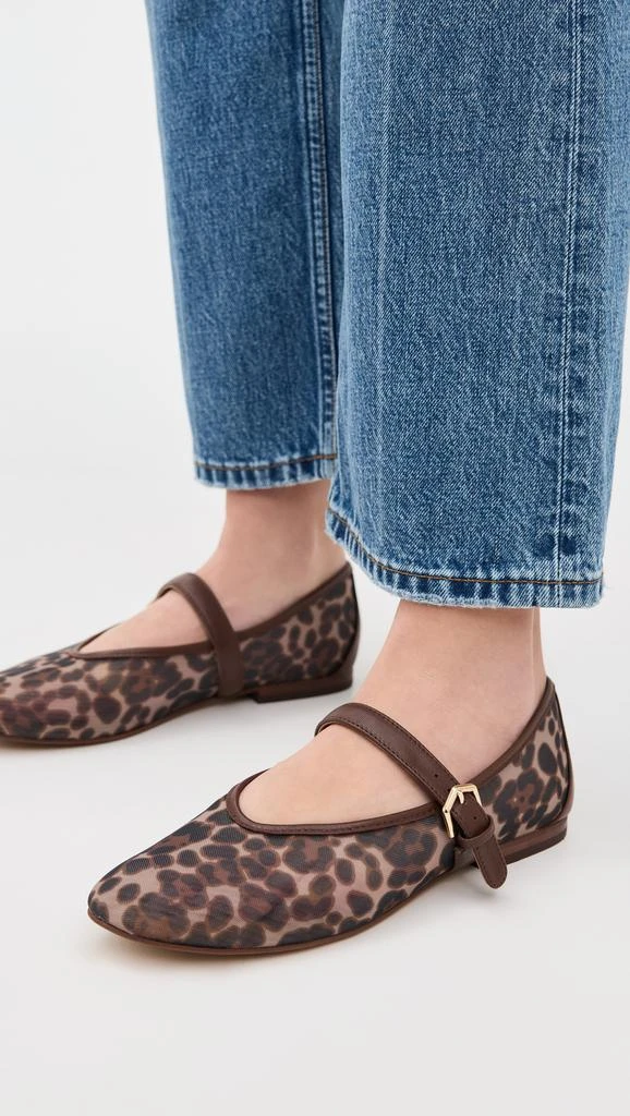Dolce Vita Roslyn Flats 2
