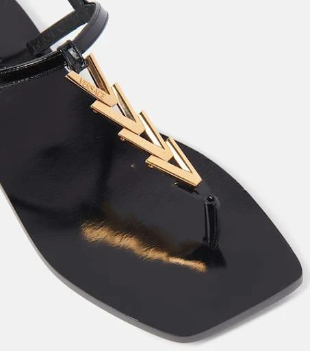 Versace V2025 Chain leather thong sandals 6