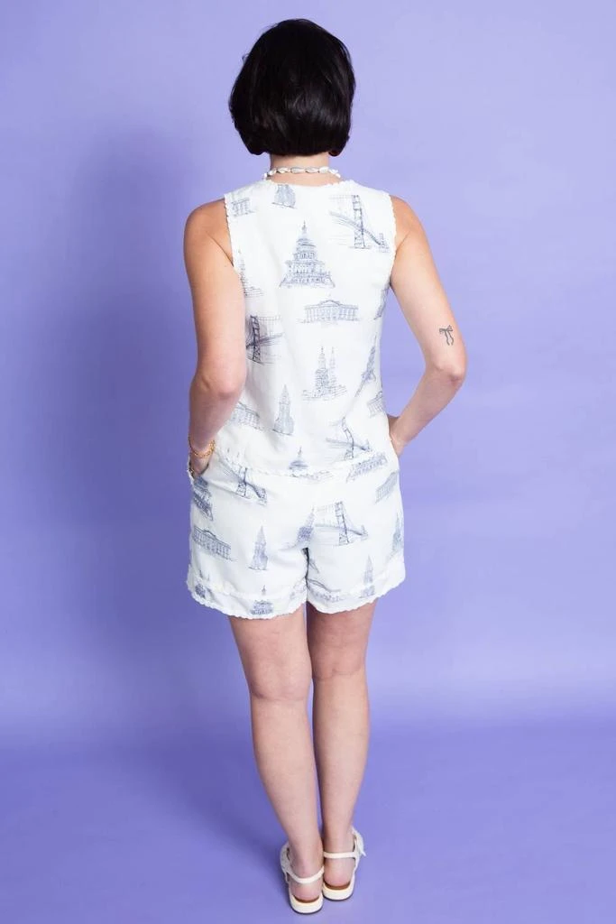 SKIES ARE BLUE Skies Are Blue - Sightline Monument Vest Top (size Reg 
Plus) 4