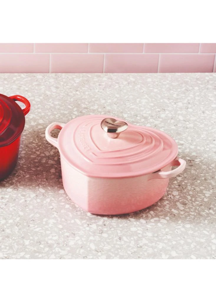 Le Creuset Cast iron heart casserole with stainless steel heart knob 1.9l 5