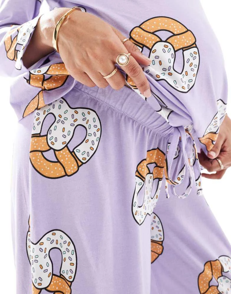 ASOS ASOS DESIGN Maternity pretzel long sleeve top & trouser pyjama set in lilac 3