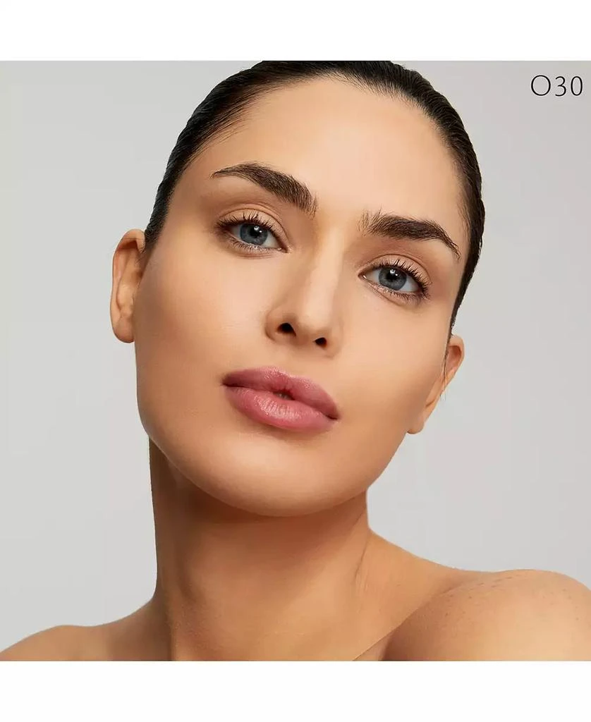 Cle de Peau Radiant Fluid Foundation Matte Broad Spectrum SPF 20 Sunscreen 4