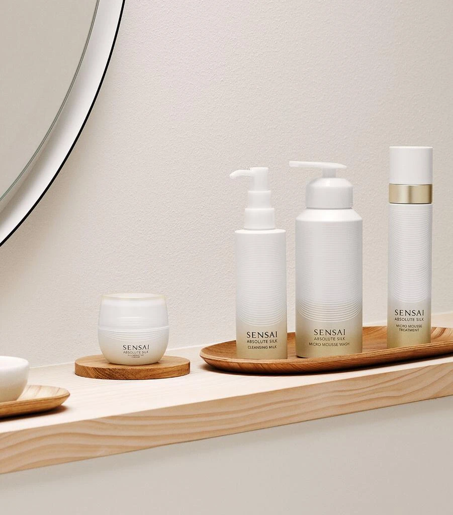 Sensai Absolute Silk Micro Mousse Treatment (90ml) 8