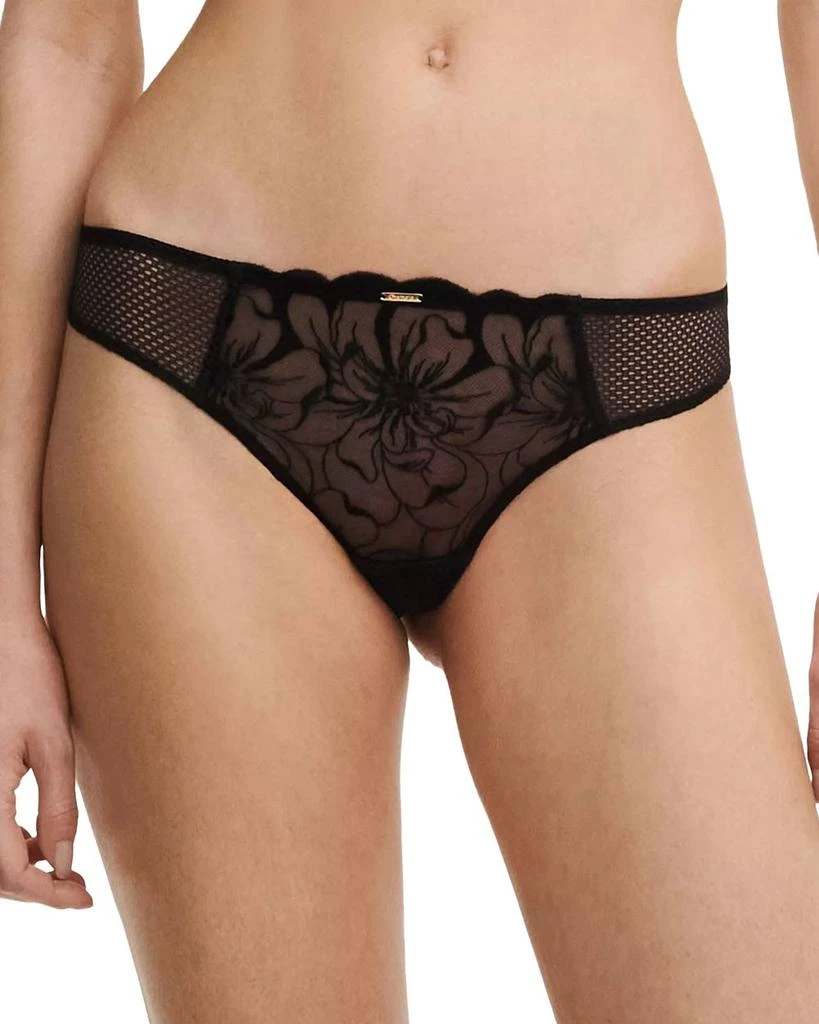 Chantelle Fleurs Thong 1