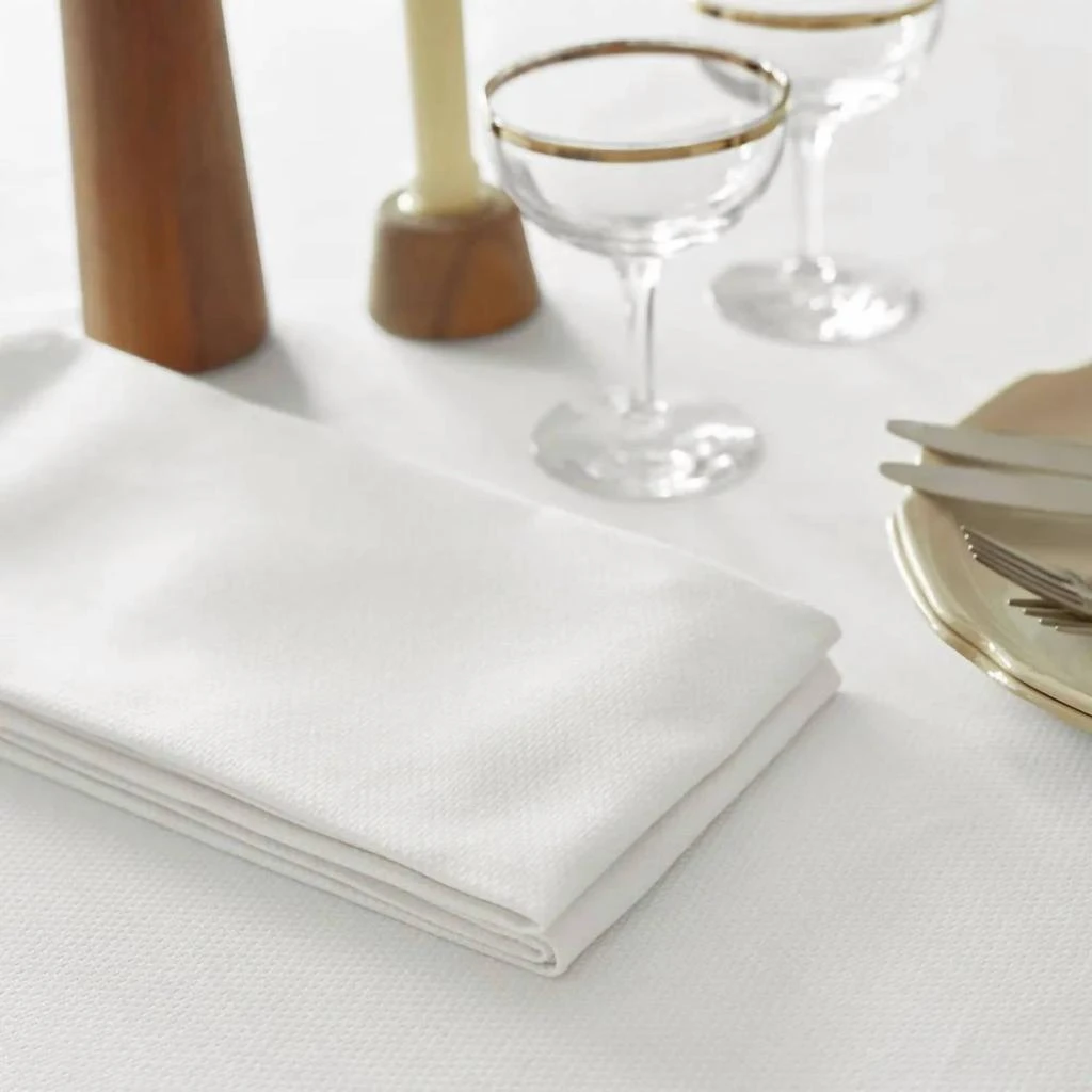 Garnier-Thiebaut Garnier-Thiebaut - Overall Partridge Eye Tablecloth 2