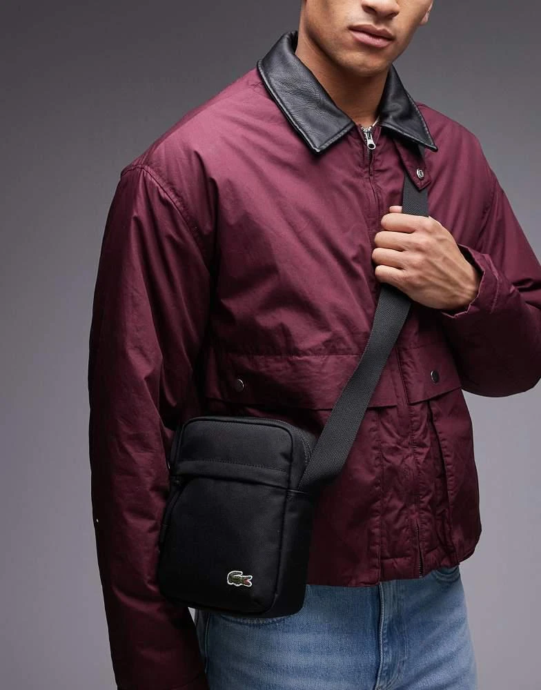 Lacoste Lacoste crossbody reporter bag in black