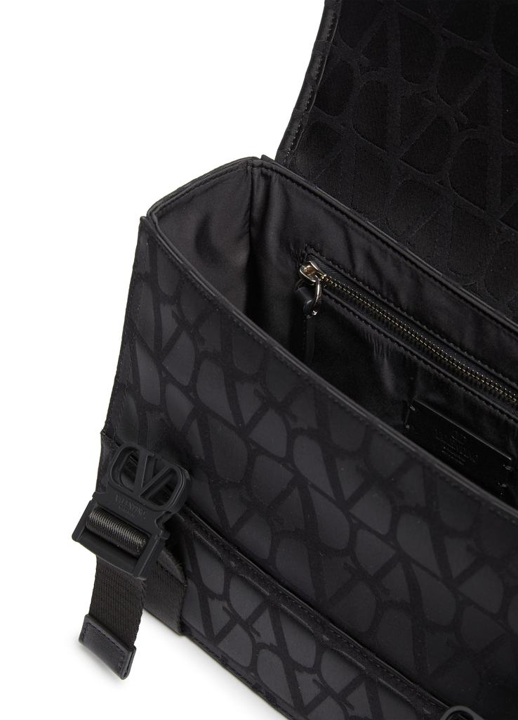 ショルダーバッグ VALENTINO GARAVANI Iconographe jacquard fabric shoulder bag Valentino Garavani Iconographe jacquard shoulder bag | The