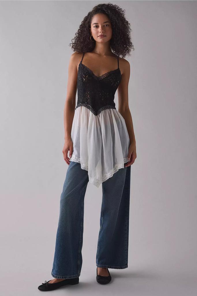 Out From Under Out From Under Cassandra Sheer Lace + Mesh Hanky Hem Slip