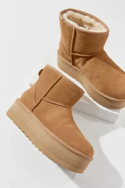 UGG UGG Women's Classic Mini Platform Boot 3
