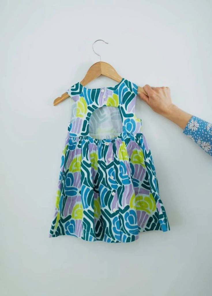 Briton Court Briton Court - Girls Wavy Line Dress 2