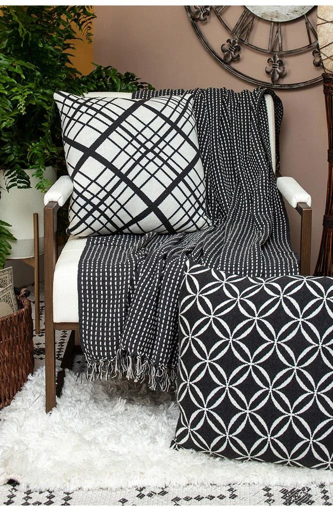 Parkland Petra Casual Beige 52" x 67" Woven Handloom Throw 5