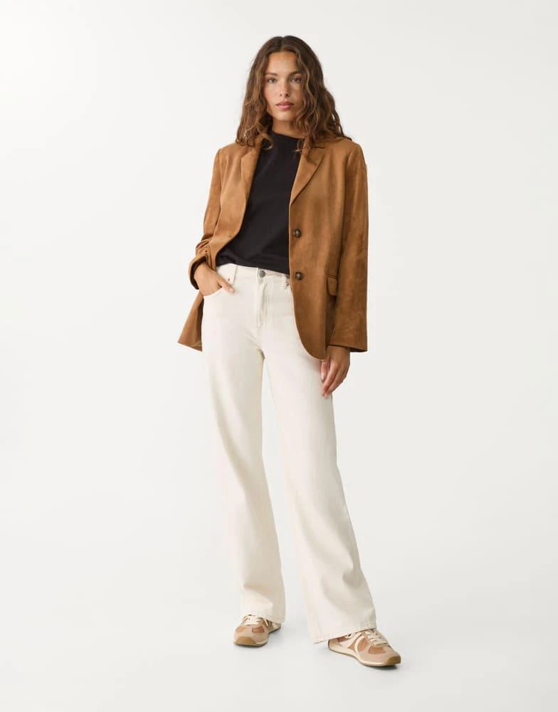 Stradivarius Stradivarius D92 straight wide jean in ecru 1
