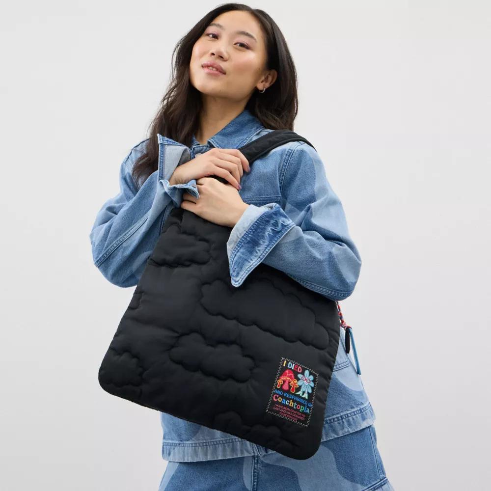 【Coachtopia】Loop Flat Tote With Cloud Quiltingトートバッグ Coachtopia Loop Flat Tote With Cloud Quilting | Coachtopia ™
