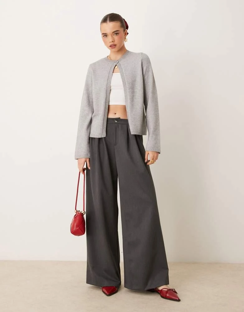 GINA TRICOT Gina Tricot knitted cardigan with one button detail in grey melange 2