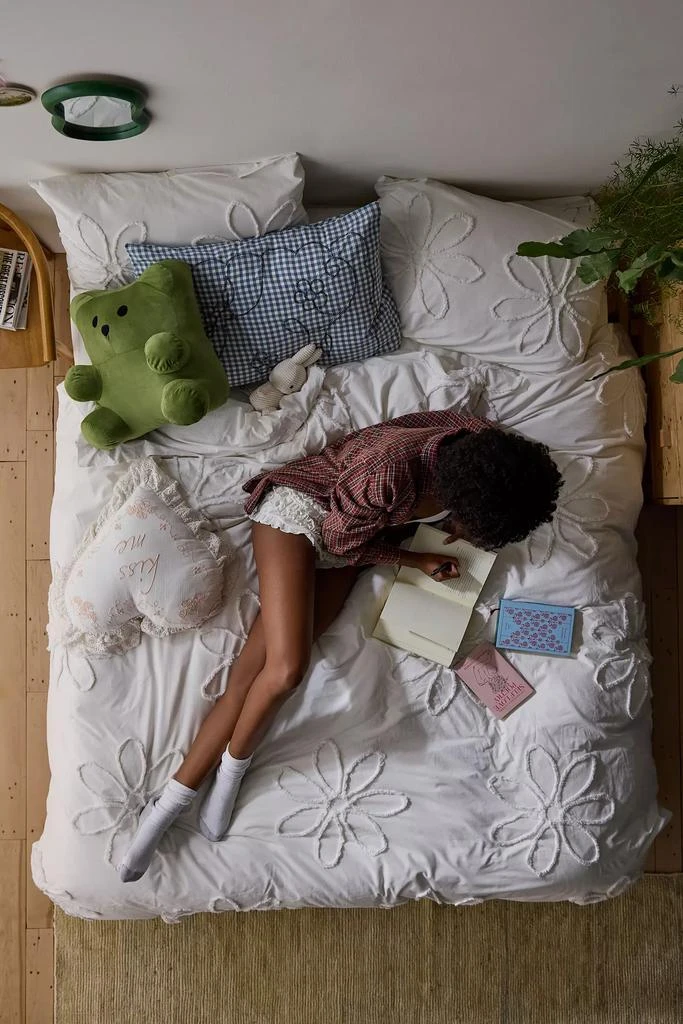 Urban Outfitters Daisy Tufted Core Duvet Cover