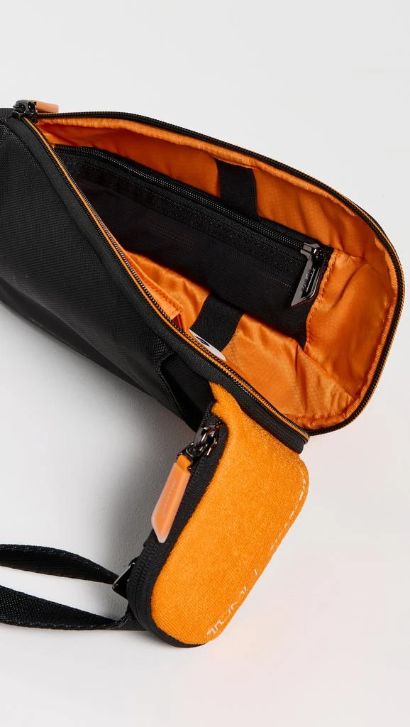 Tumi Esports Downforce Pro Sling Bag 6