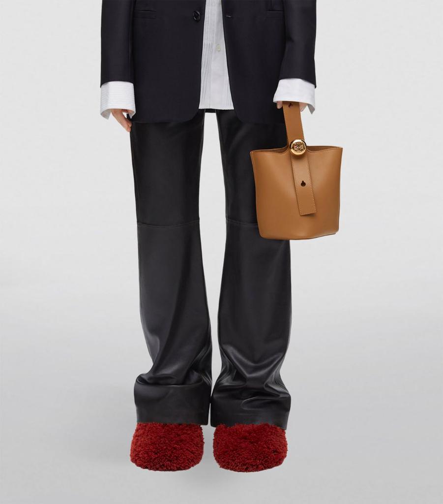 関税送料無料【LOEWE】PEBBLE MINI LEATHR BUCKET BAG Loewe Pebble Mini Bucket Bag in Grain Leather | Neiman Marcus