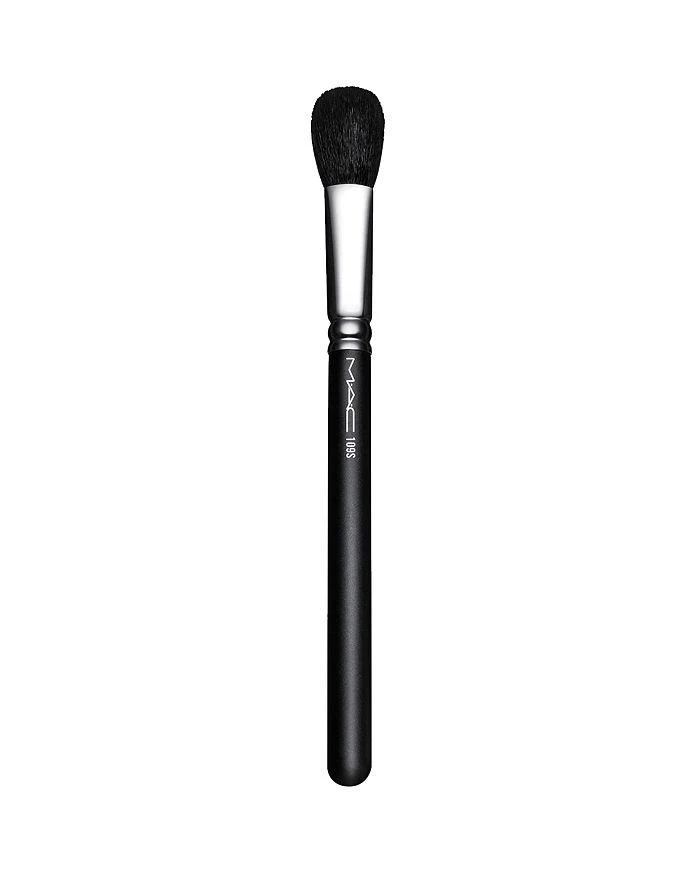 MAC 109S Small Contour Brush 1