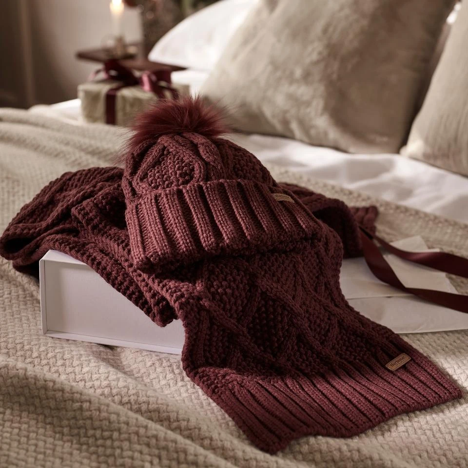 Barbour Barbour Ridley Knit Beanie And Scarf Gift Set 2
