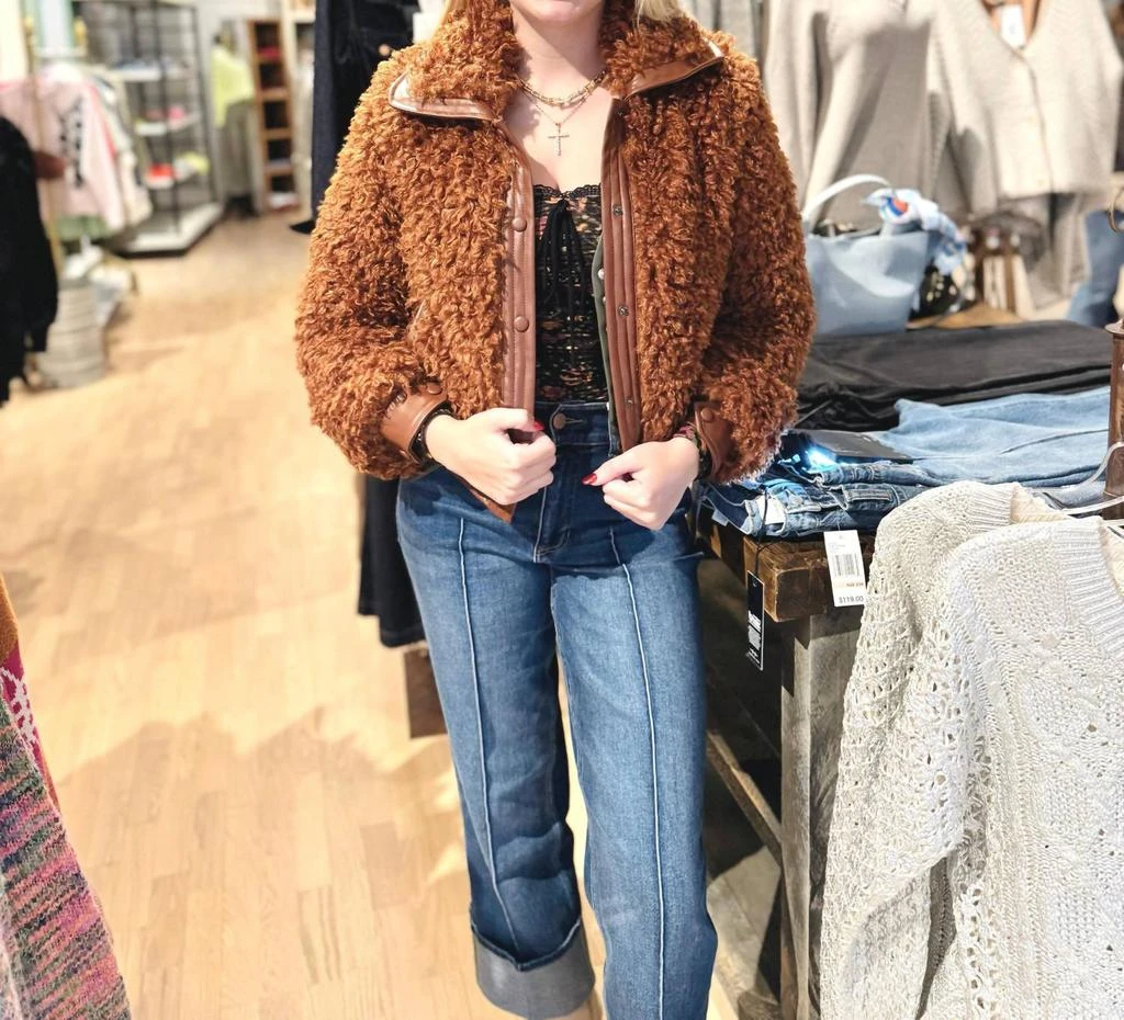CIEBON Ciebon - FAUX FUR BOMBER JACKET 3