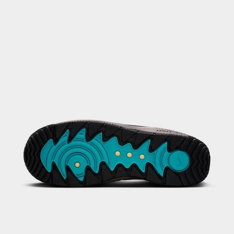 NIKE Women's Nike Air Force 1 Wild Sneakerboots 6
