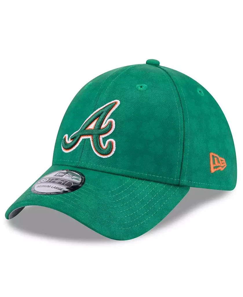New Era Men's Kelly Green Atlanta Braves St. Patrick's Day 39THIRTY Flex Hat 1