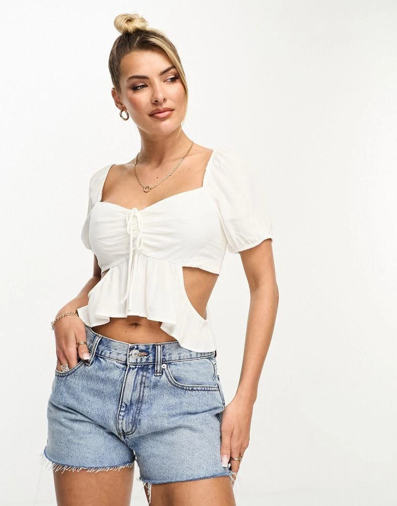 Stradivarius Stradivarius cut out top in white 4