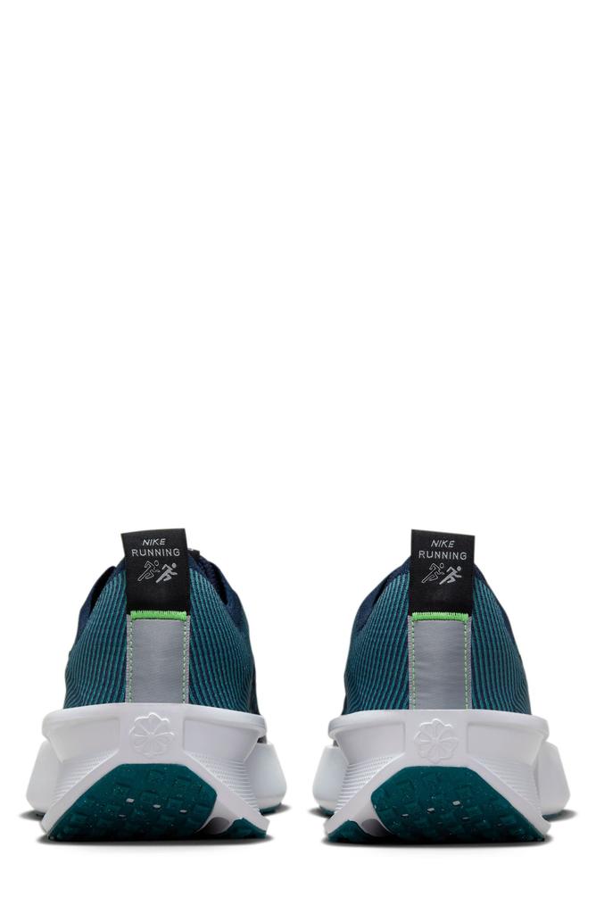 NIKE Interact Run Running Sneaker