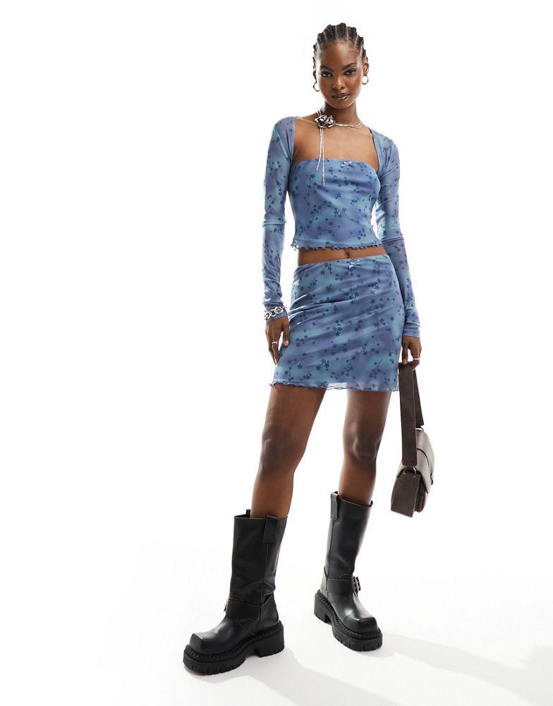 Daisy Street Daisy Street bow detail mini skirt in blue floral mesh co-ord