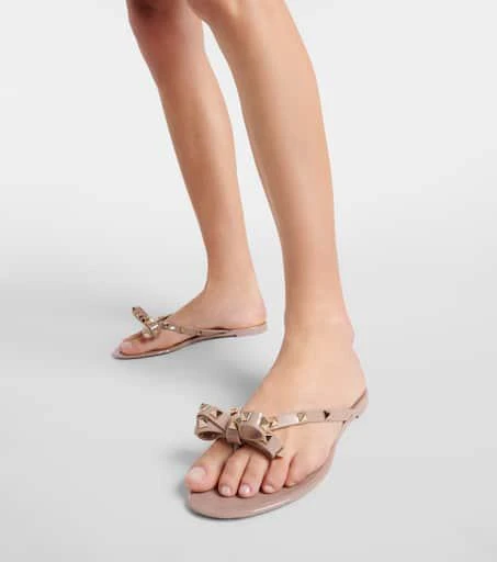 Valentino Valentino Garavani Rockstud PVC thong sandals 4