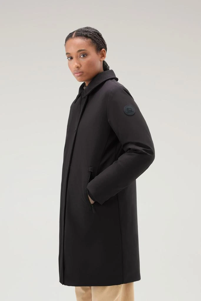 WOOLRICH Firth Trench in Tech Softshell - Women - Black 4