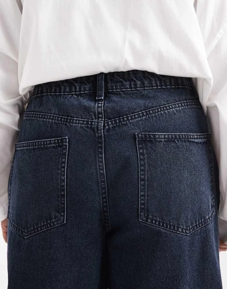 ASOS ASOS DESIGN Curve slim barrel jeans in blue black 5
