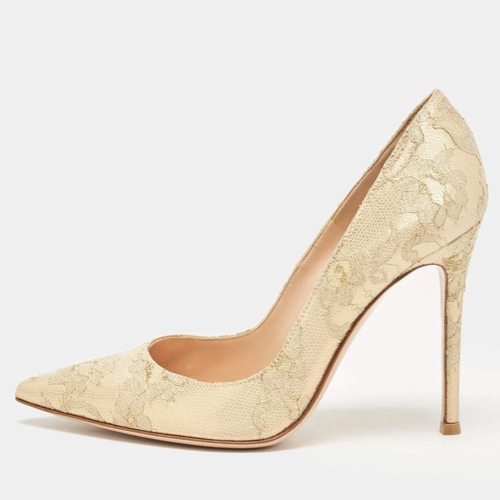 Gianvito Rossi Gianvito Rossi Gold Lace  Gianvito Pumps Size 36 1