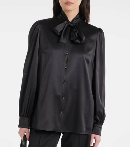 Dolce
Gabbana Tie-neck silk-blend satin blouse 6