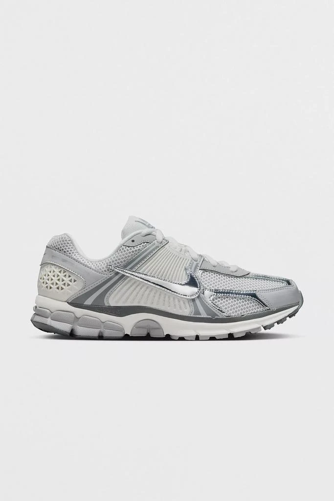 NIKE Nike Men's Zoom Vomero 5 Sneaker 1