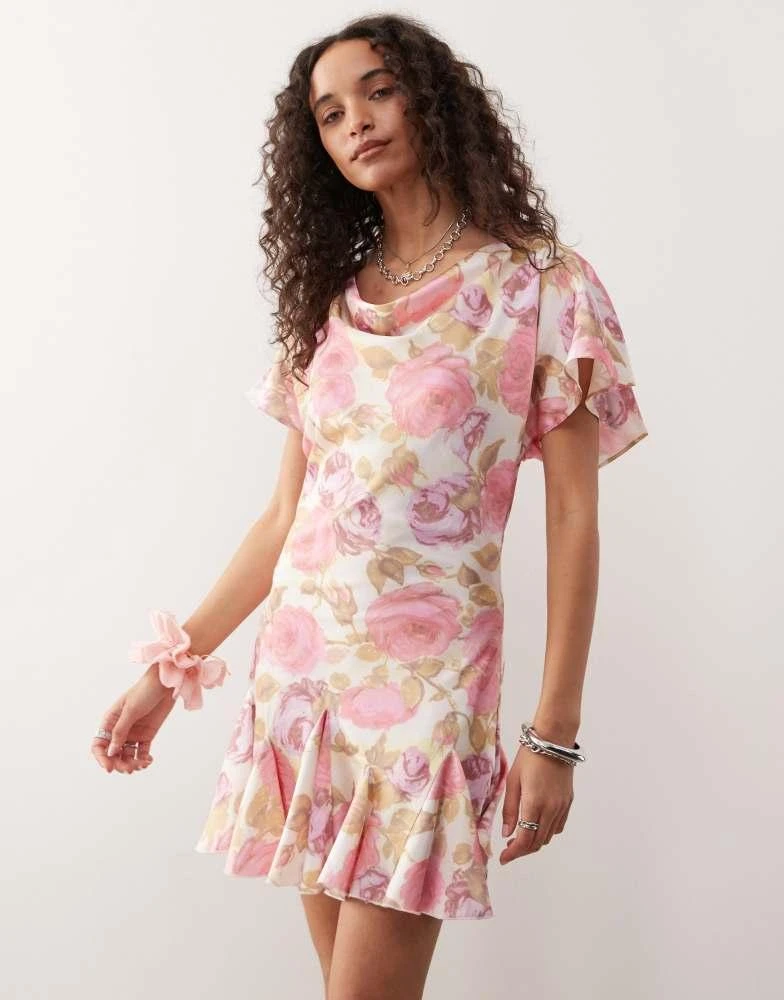 Shop Reclaimed Vintage mini dress cowl neck dress with drop waist detail in vintage floral on Sale at BeyondStyle Get 76% Off Reclaimed Vintage mini dress cowl neck dress with drop Shop Reclaimed Vintage mini dress cowl neck dress with drop waist detail in vintage floral on Sale at BeyondStyle Get 76% Off Reclaimed Vintage mini dress cowl neck dress with drop