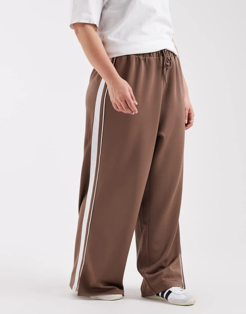 Pieces Plus Pieces Curve wide leg trousers with side stripe in brown 2