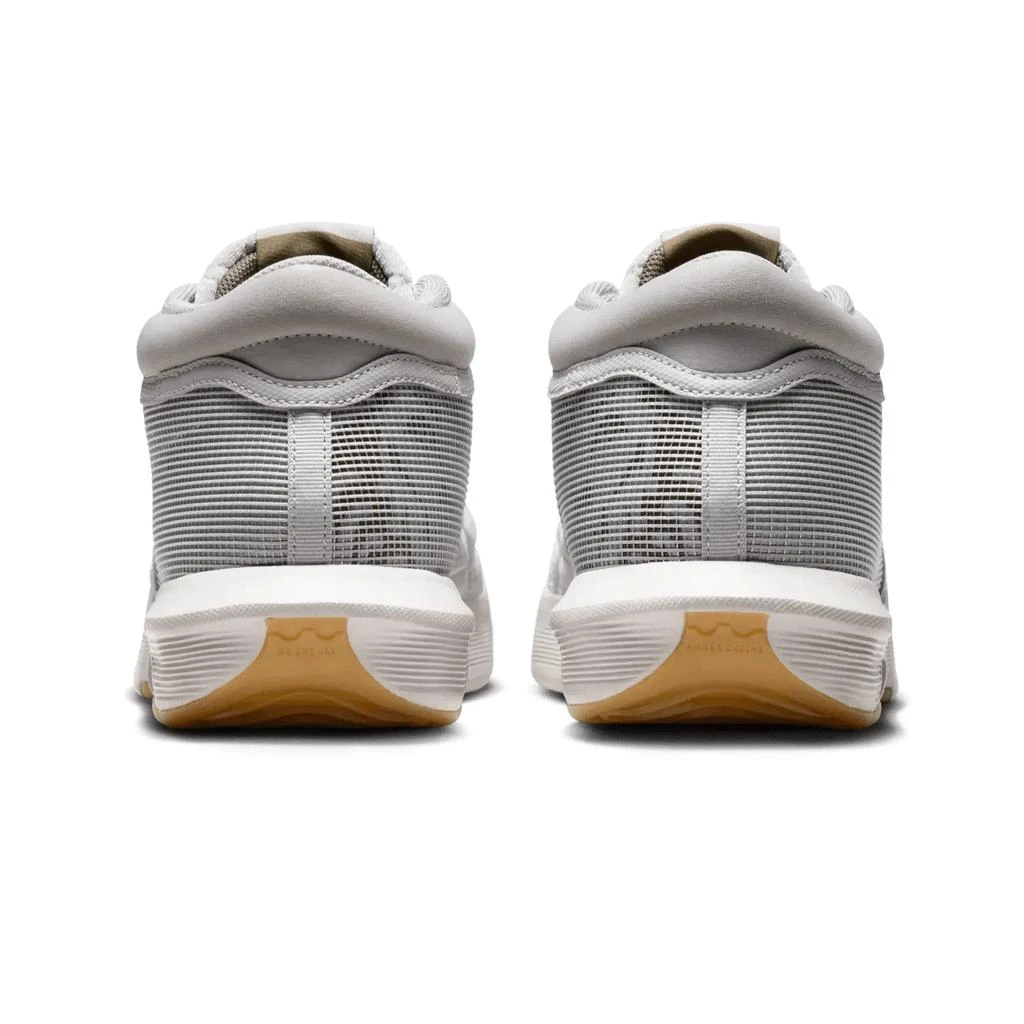 NIKE Nike Lebron Witness 8 Basketball Shoe - Men's 4