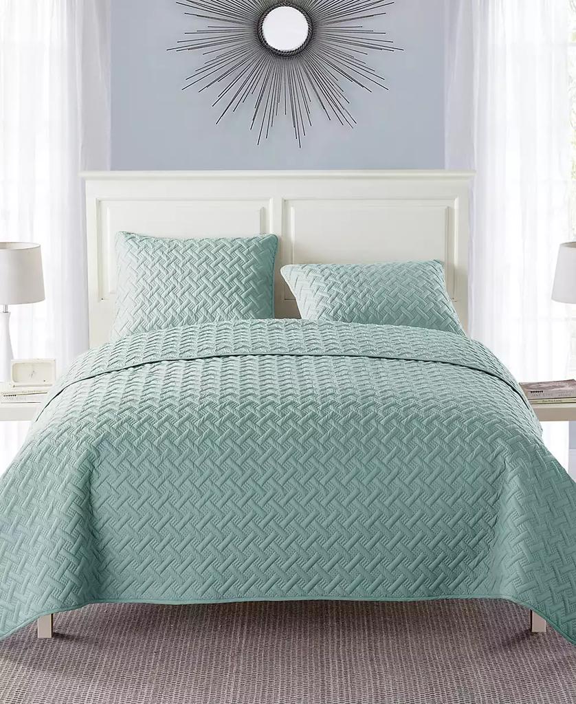 VCNY Home Nina 2-Piece Embossed Twin Quilt Set