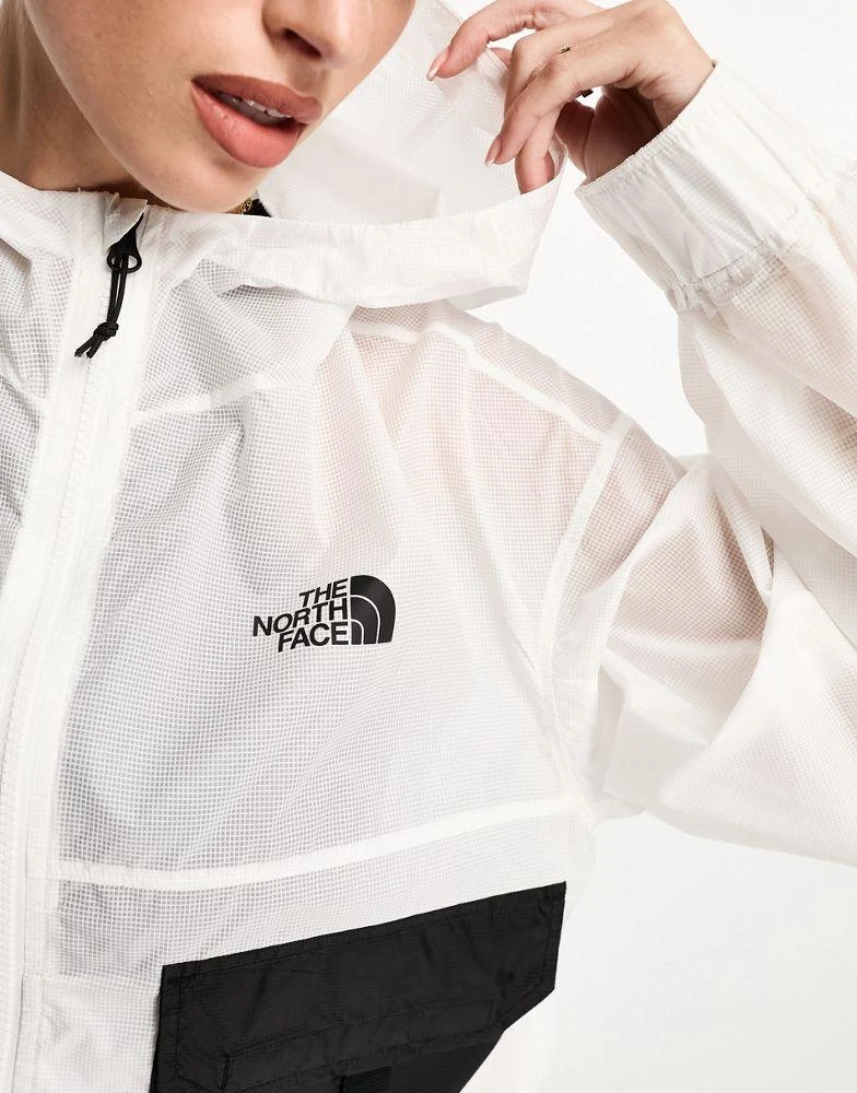 The North Face The North Face Nekkar boxy hooded jacket in white Exclusive at ASOS 4