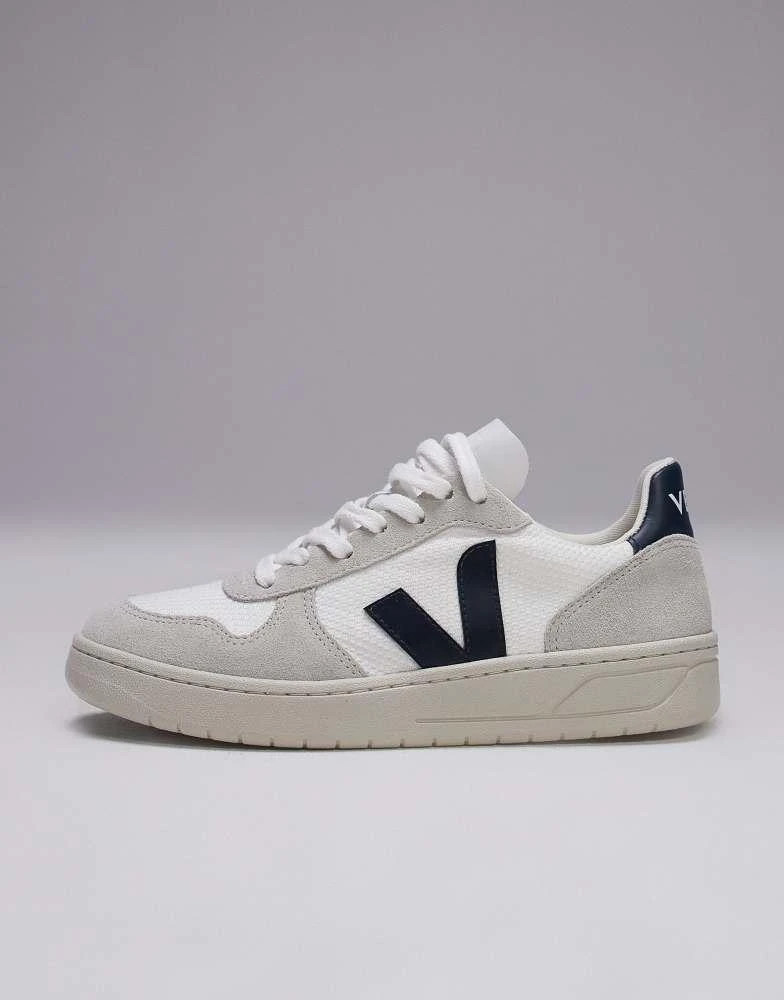 Veja VEJA V-10 suede trainer in white nautico b mesh 2