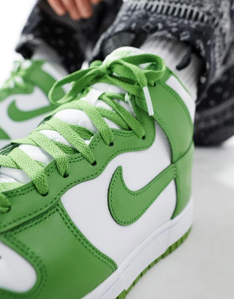 NIKE Nike Dunk Hi Retro trainers in white and green 4