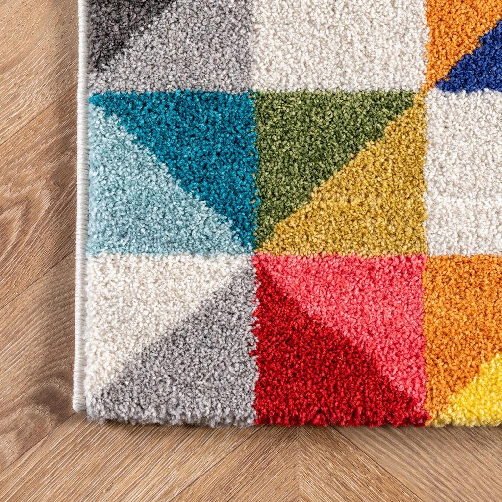 nuLOOM Takisha Triangle Area Rug 3